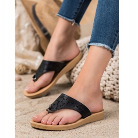 Kylie Papucs áttört mintával fekete 1