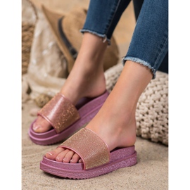 SHELOVET Papucs a magas platformon rózsaszín 1 SHELOVET Papucs a magas platformon rózsaszín 1