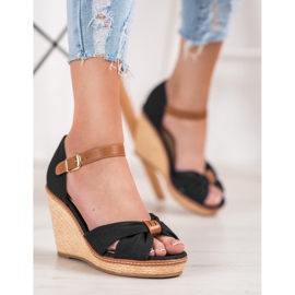 SHELOVET Magas sarkú szandál fekete 1