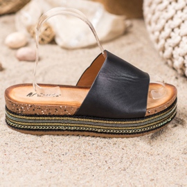 SHELOVET Fekete papucs a platformon 2 SHELOVET Fekete papucs a platformon 2