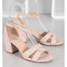 Mannika Velúr szandál barna 2