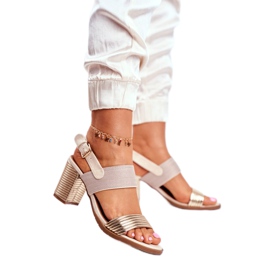 EVE Női szandál a poszton Bézs és Arany Emmy aranysárga 2