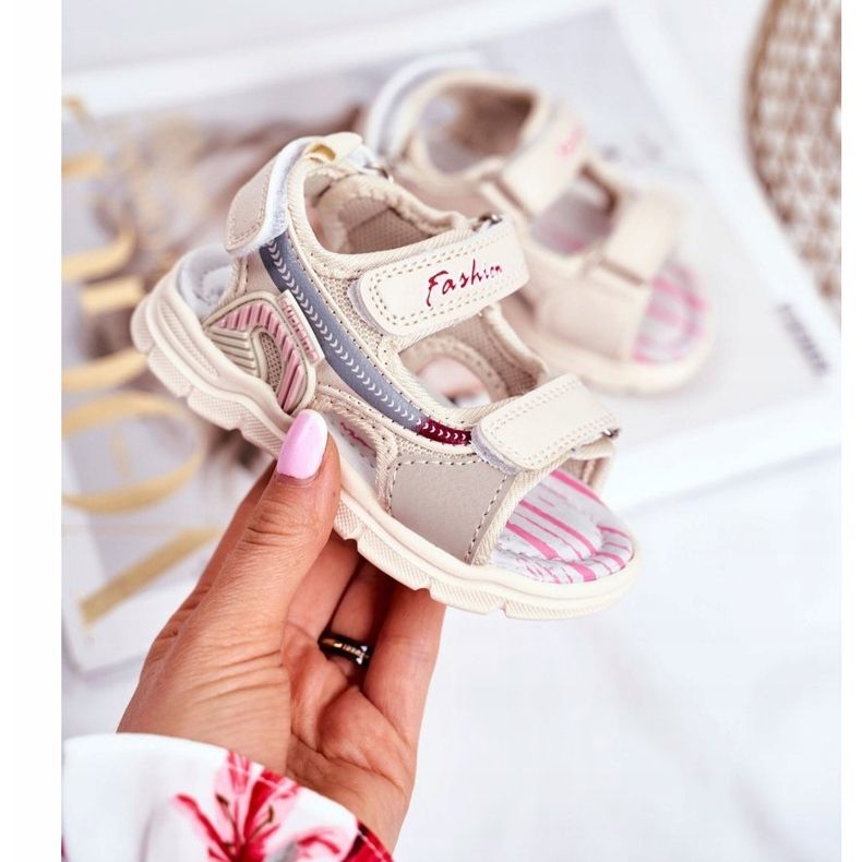 PL1 Gyermek szandál tépőzárral Beżowe Grobino bézs 1