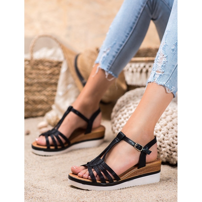 Mannika Kényelmes ék szandál fekete 2