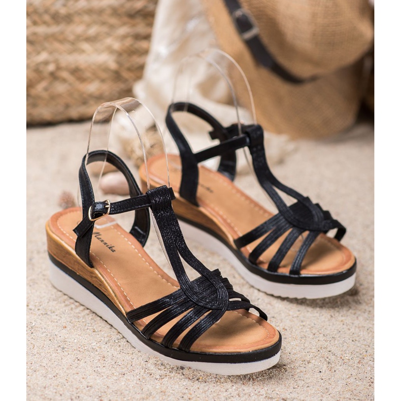 Mannika Kényelmes ék szandál fekete 1