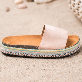 Renda Papucs a platformon barna 2