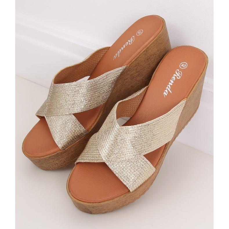 Arany ék papucs 10-235 Arany aranysárga 2 Arany ék papucs 10-235 Arany aranysárga 2