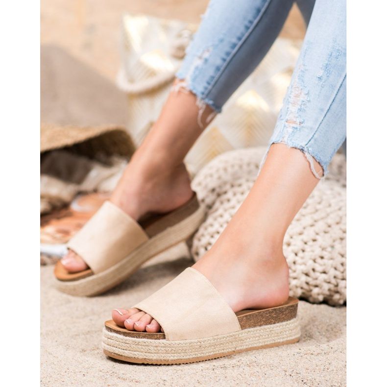 Renda Velúr papucs a platformon barna 1