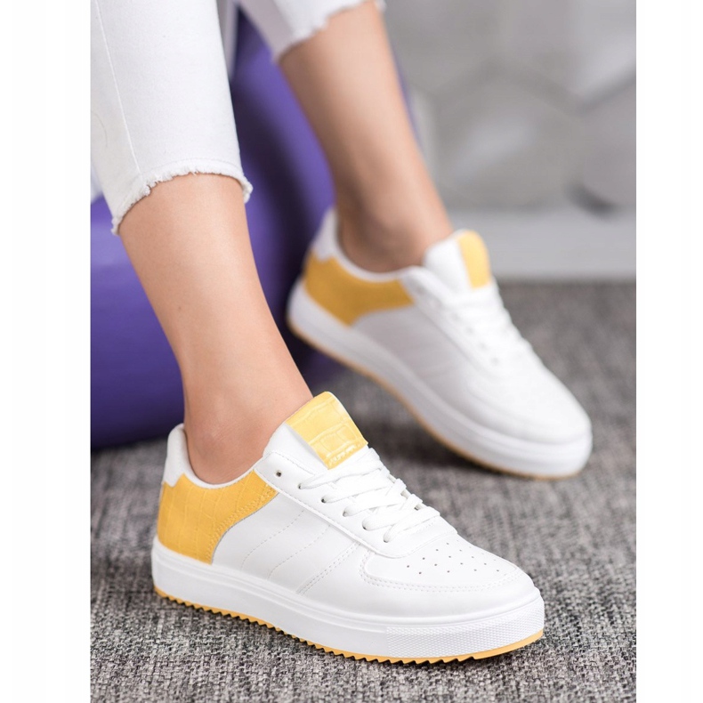 SHELOVET Stílusos cipő a platformon fehér 2