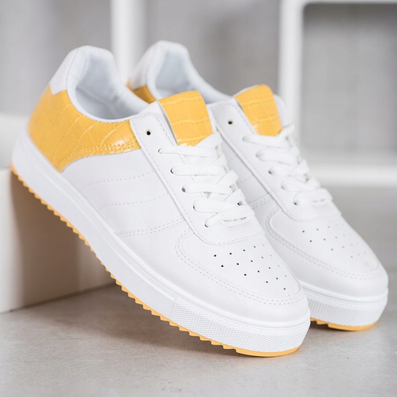 SHELOVET Stílusos cipő a platformon fehér 1