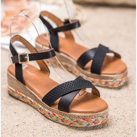 Small Swan Divatos szandál Eco bőrrel fekete 2