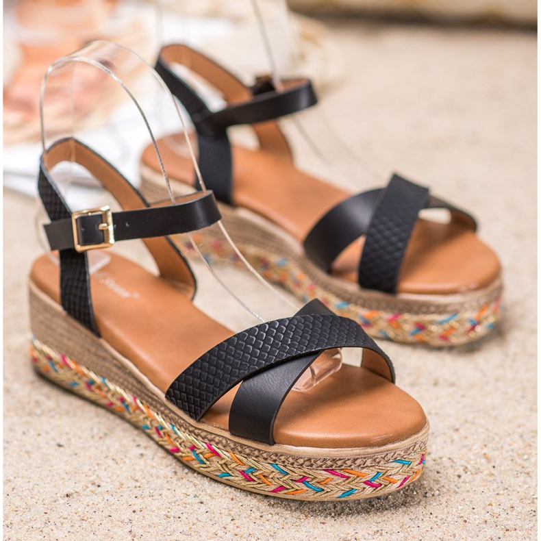 Small Swan Divatos szandál Eco bőrrel fekete 2