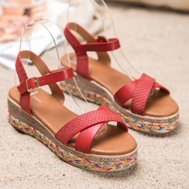 Small Swan Divatos szandál Eco bőrrel piros 2 Small Swan Divatos szandál Eco bőrrel piros 2