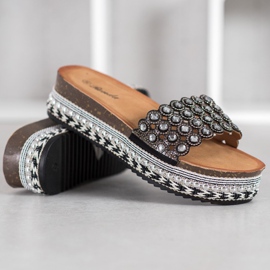 Renda Papucs díszekkel a platformon fekete 1 Renda Papucs díszekkel a platformon fekete 1