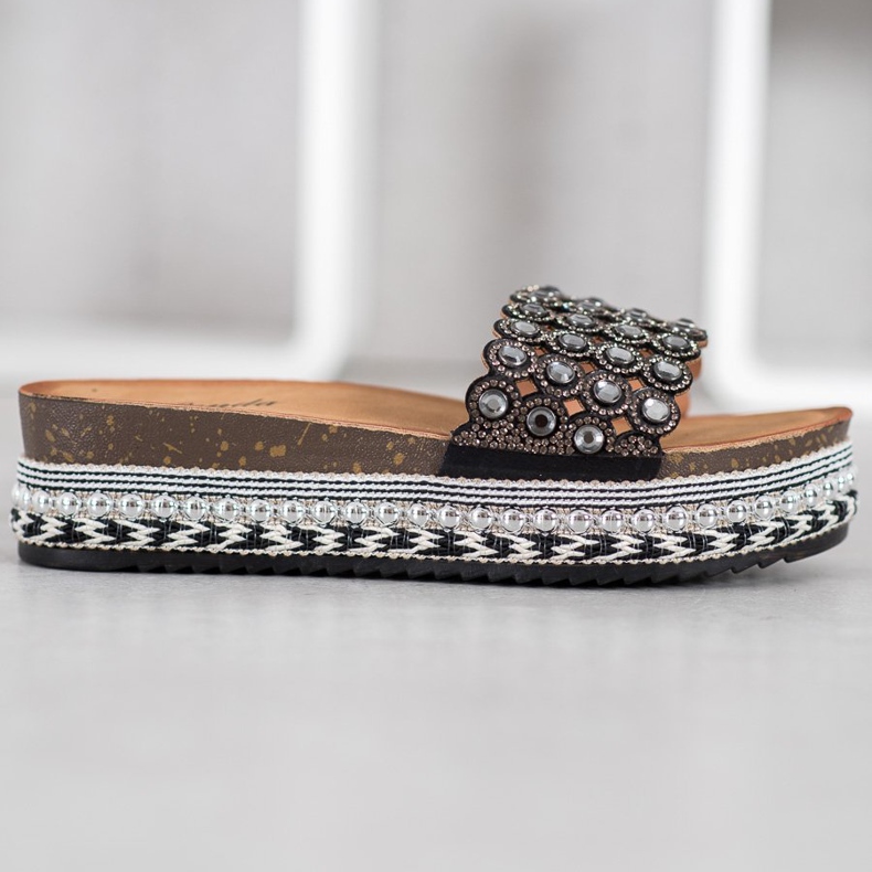 Renda Papucs díszekkel a platformon fekete 2