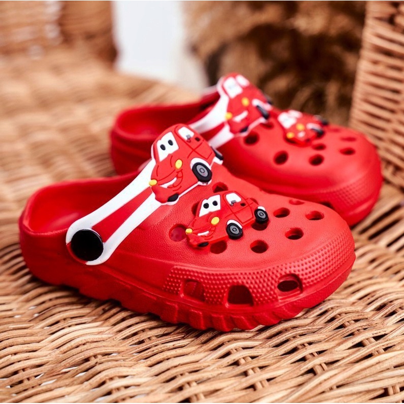 PB2 Gyermek papucs hab Crocs Red Cars Bruno piros 1
