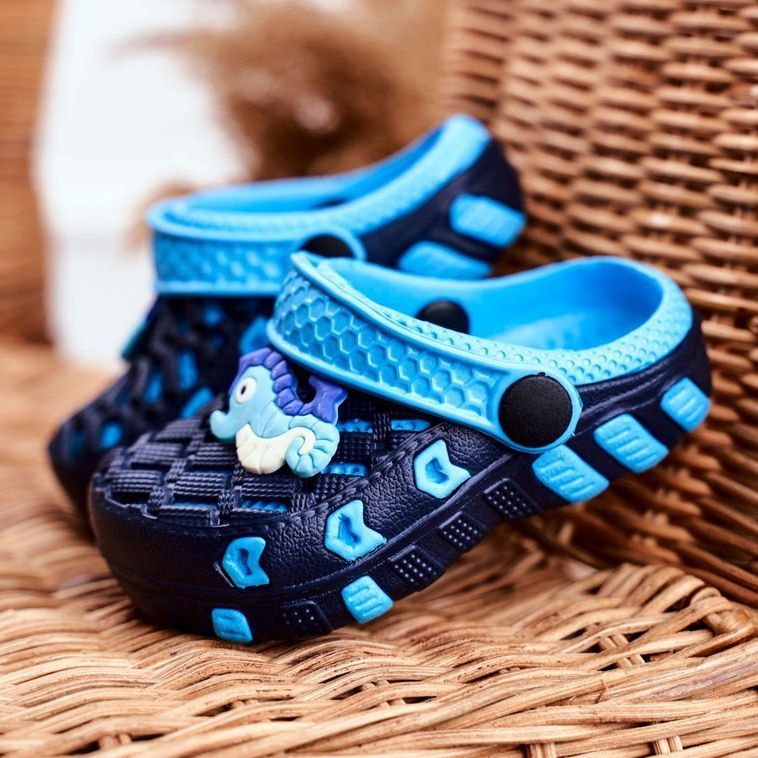 Gyermek papucs hab Crocs Black Seahorse Casper fekete kék 1