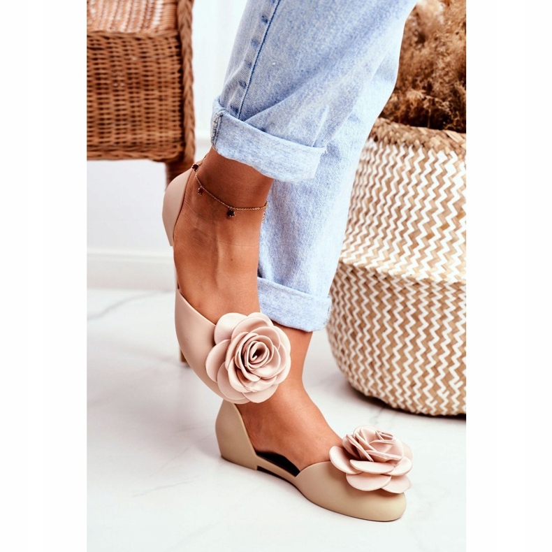 LU BOO Gumi balerinák Meliski Virágok Bézs Eszter 1