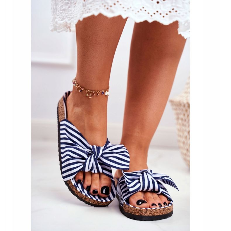 BUGO Női papucs Pin-up íjakkal Navy Blue Verrone fehér sötétkék 2 BUGO Női papucs Pin-up íjakkal Navy Blue Verrone fehér sötétkék 2