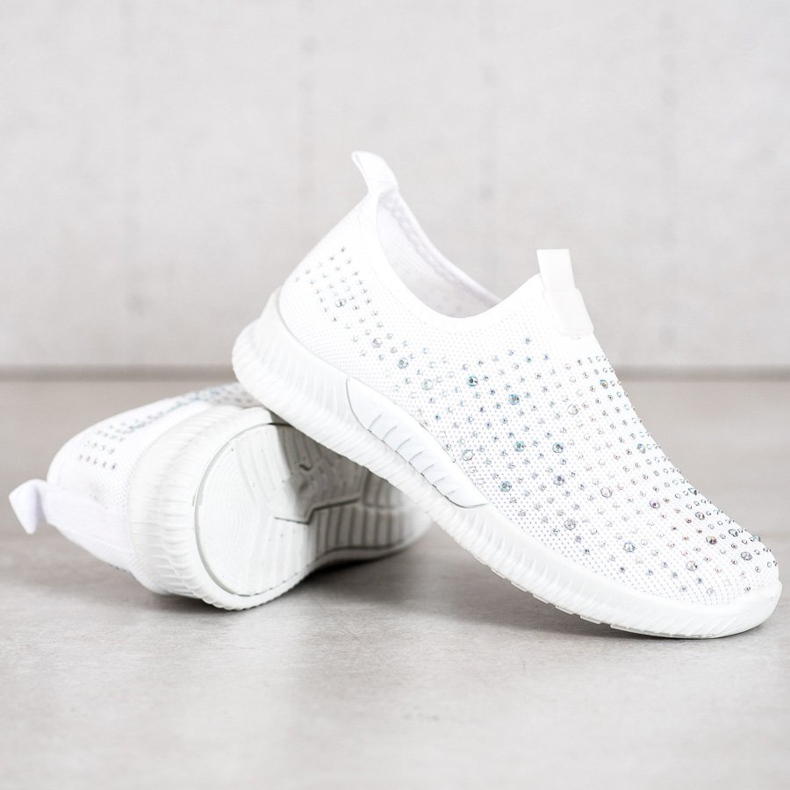 SHELOVET Fehér cipő kristályokkal 2