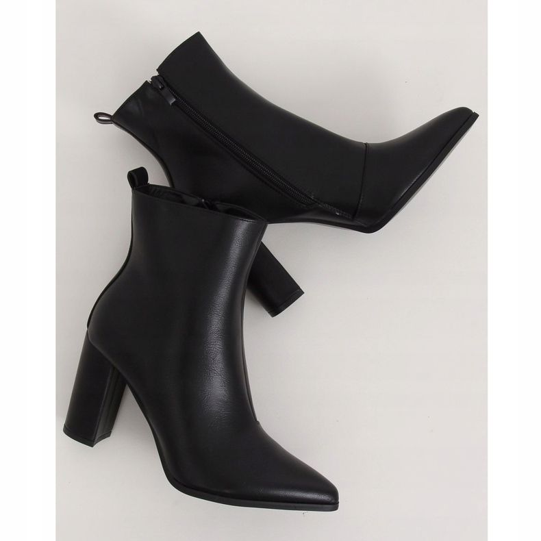 Klasszikus fekete DA39P Fekete magas sarkú cipő 1