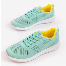 Zöld áttört sportcipő T101-9 2