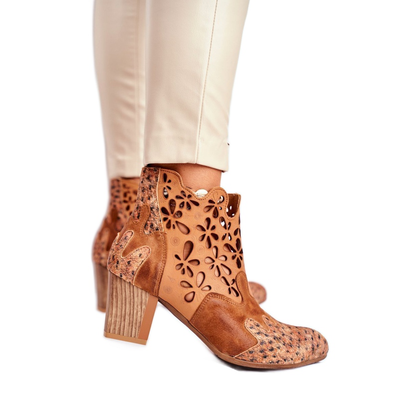 Női csizma magas sarkú Maciejka tavaszi piros 04369-29 bézs sokszínű 1