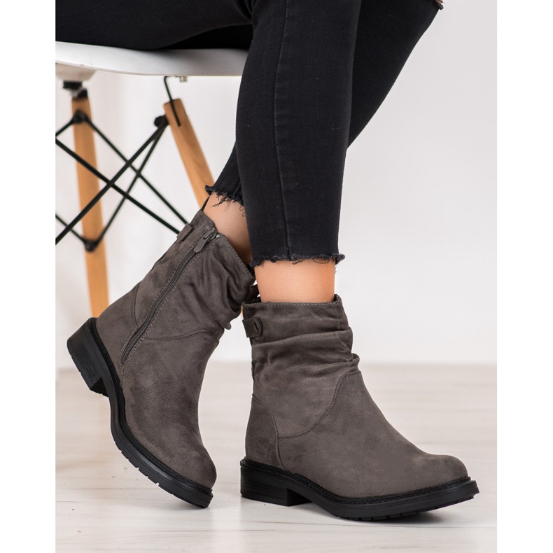 J. Star Szürke munkások 1