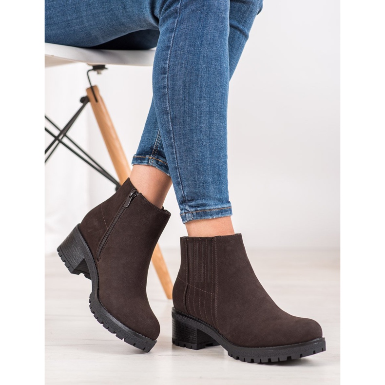 J. Star Klasszikus barna csizma 2