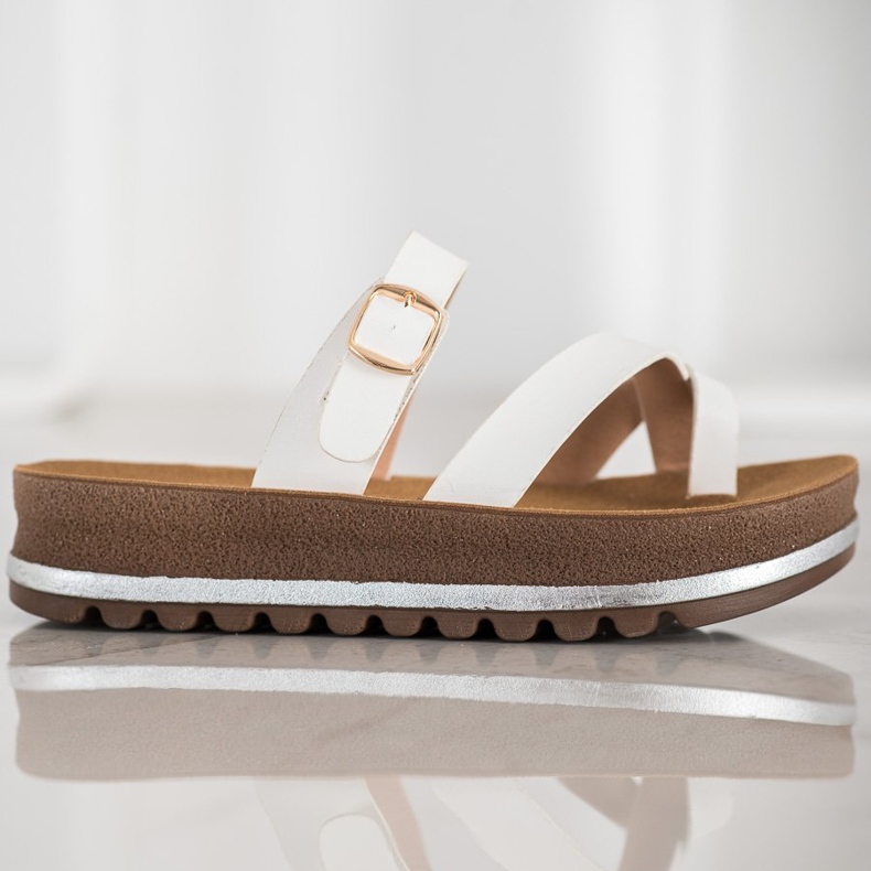 Comer Papucs A Divat Platformon fehér 1