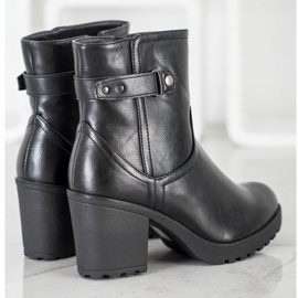 J. Star Meleg csizma a poszton fekete 1