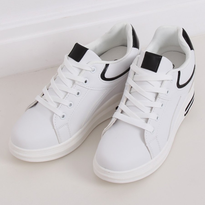 Fehér BY-0370 FEHÉR / FEKETE cipők egy rejtett égen 2