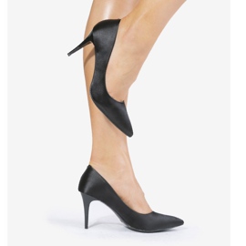 Fekete szivattyúk a LEI-160 sarkán 2