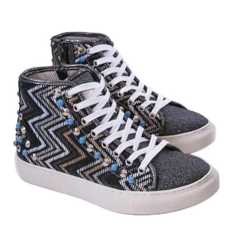 Fekete magas cipők gazdagon díszítve D17-27027 sokszínű 1