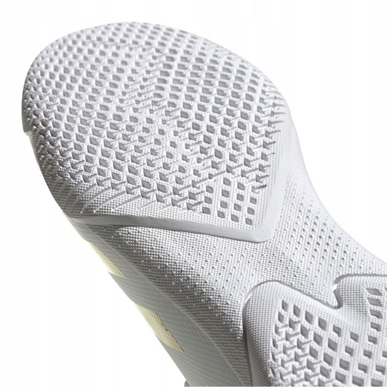 Adidas Predator 20.3 Jr FW9218 futballcipőben szürke / ezüst, fehér, arany fehér 1