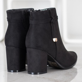 Elegáns VINCEZA csizma fekete 1