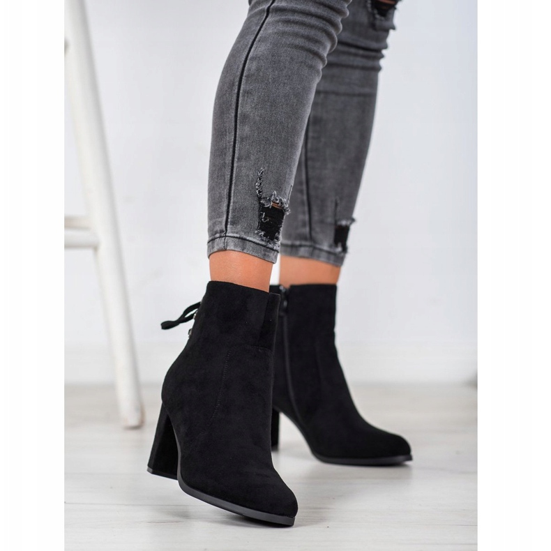 Kötött csizma a VINCEZA poszton fekete 2