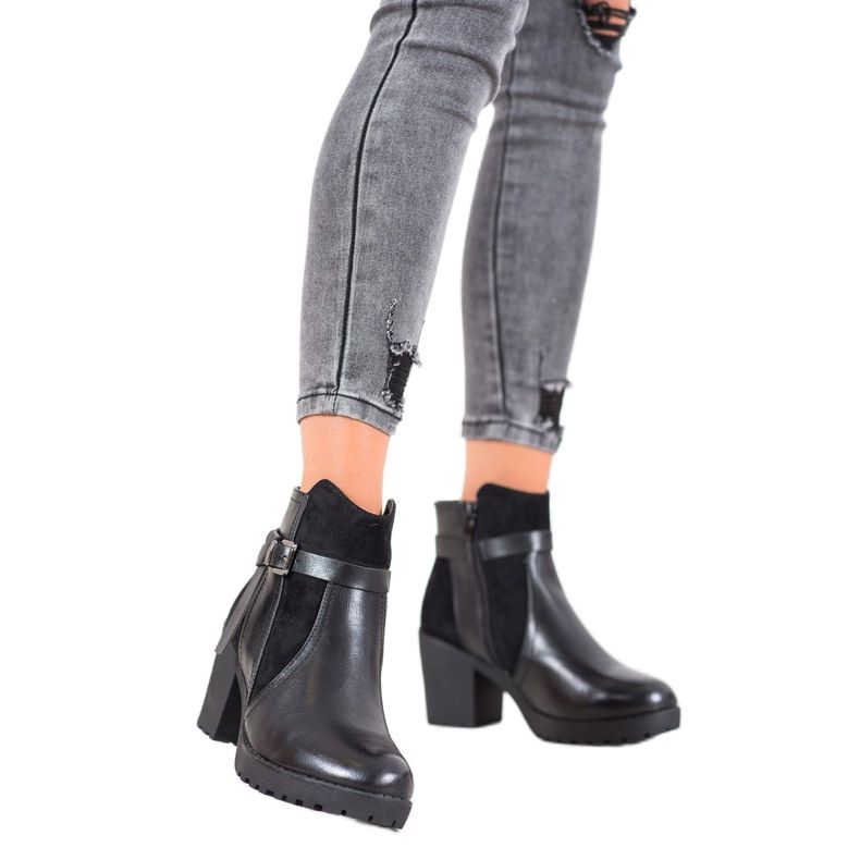 J. Star Kényelmes csizma a platformon fekete 1 J. Star Kényelmes csizma a platformon fekete 1