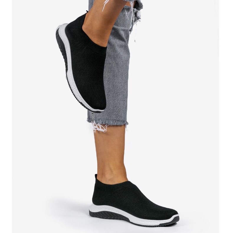 Fekete sportcipő KK-211 2