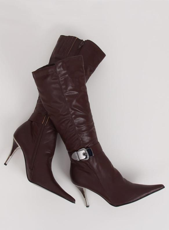 Csizma az 5137-73 barna tűn 1