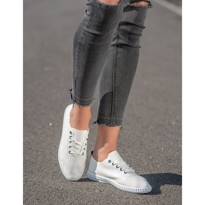 SHELOVET Könnyű cipők Eco bőrrel fehér 1