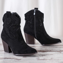 Erynn Fekete áttört tehénlányok 1