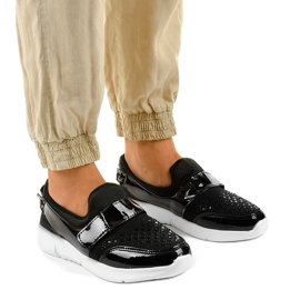 Fekete-fehér csúszós sportcipő B120-1 1