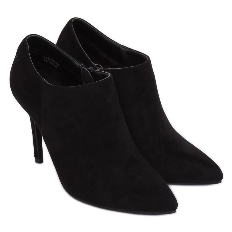 Fekete velúr cipő tűsarkú TX-1850 fekete 1