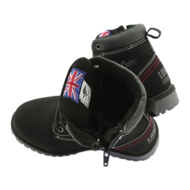 A gyermekek csapdái egy fekete Lee Cooper cipzárral kötöttek 4