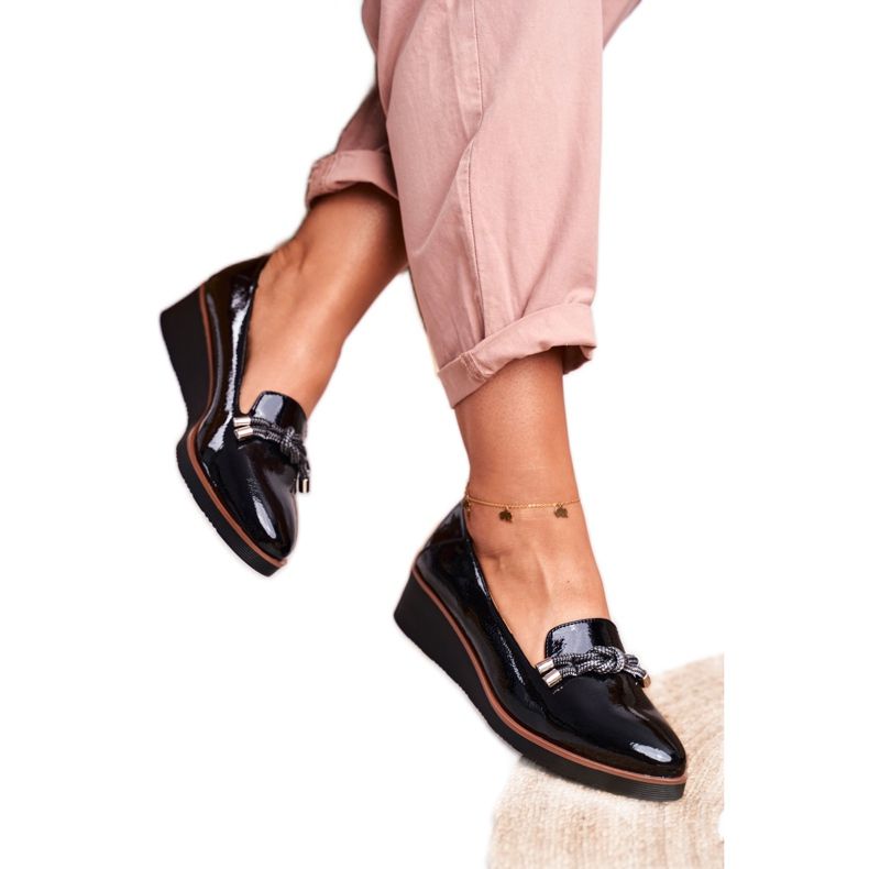 Vinceza Női fekete mokaszinok lakkozva az Abba ékre szürke 2