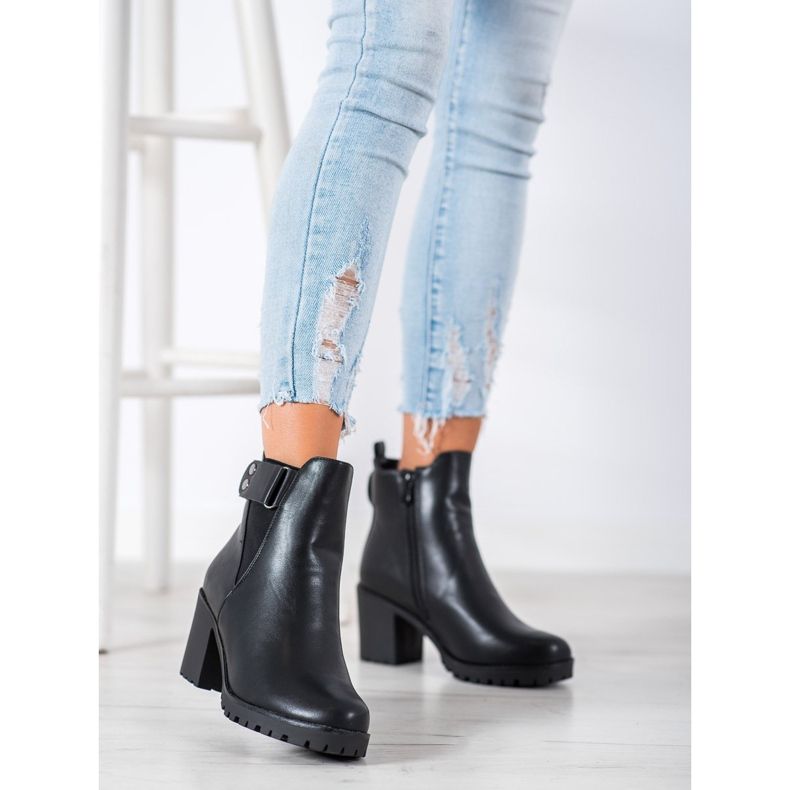 Weide Kényelmes csizma egy oszlopon fekete 2