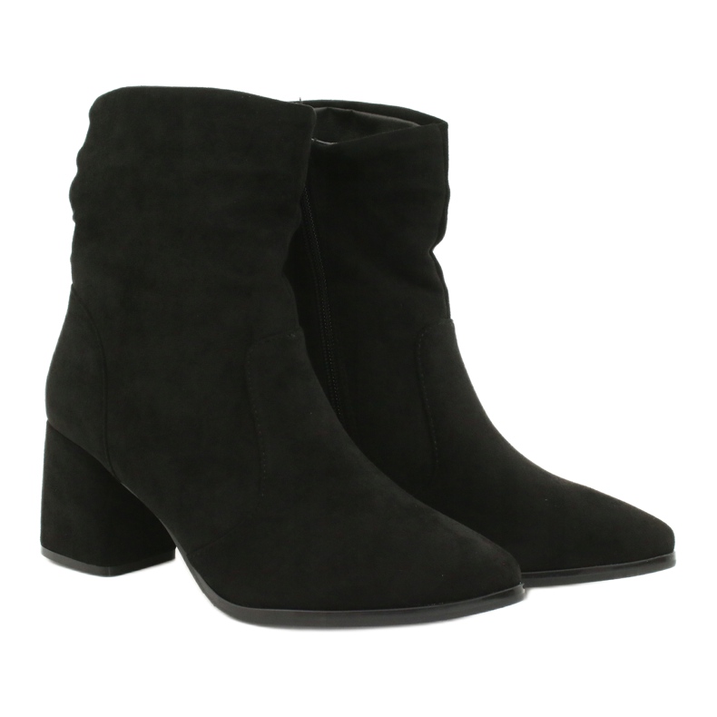 M.Daszyński Fekete velúr csizma MR2025-10 3