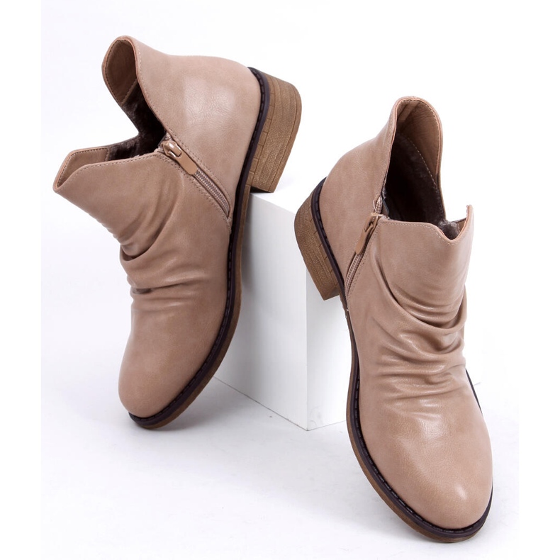 Csizma kivágott arccal bézs ST-22P Bézs 2 Csizma kivágott arccal bézs ST-22P Bézs 2