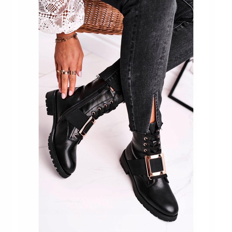 Happy Su Black női csizma aranycsattal fekete 1